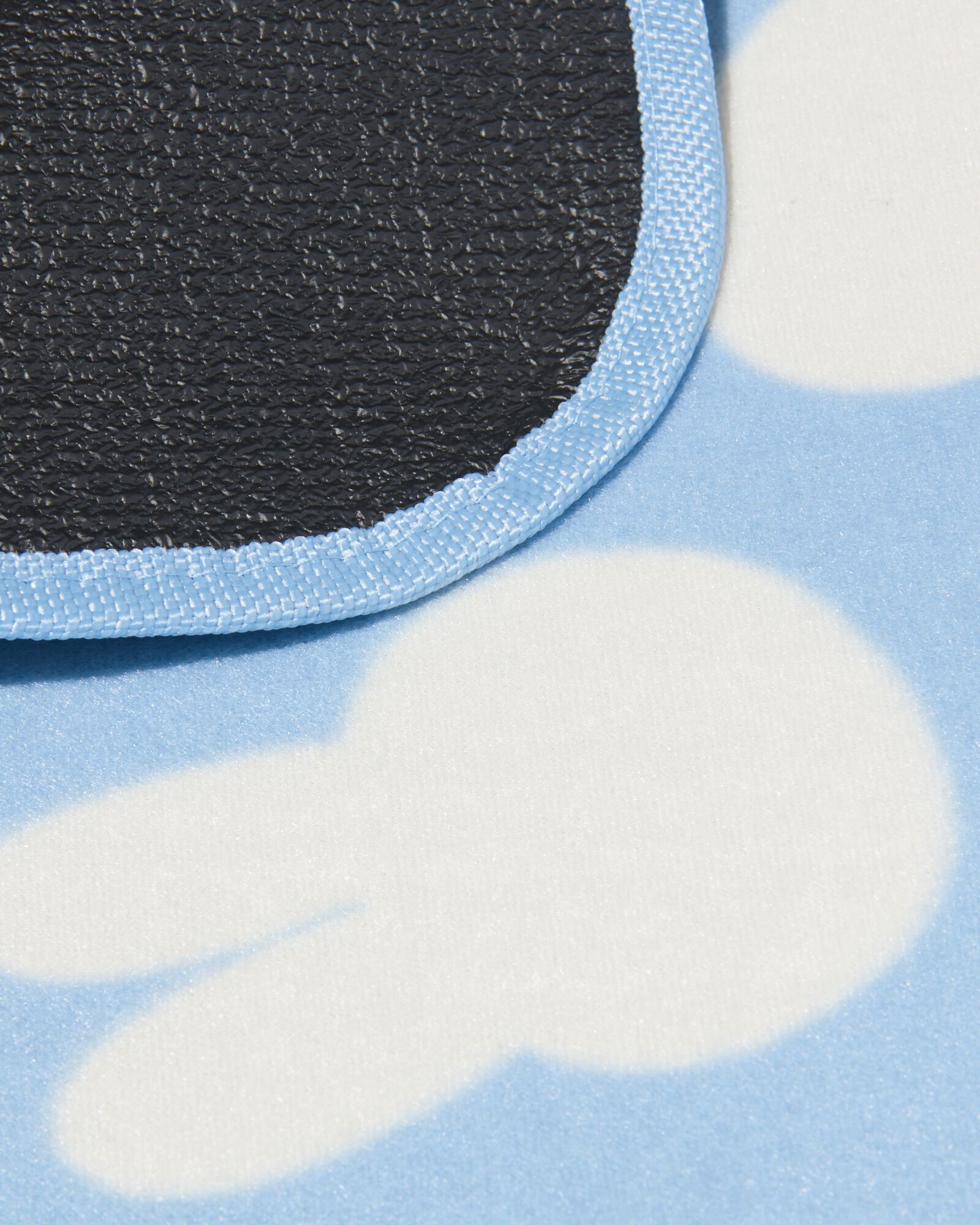 Couverture de pique-nique Miffy 180x150cm - 60470041 - HEMA