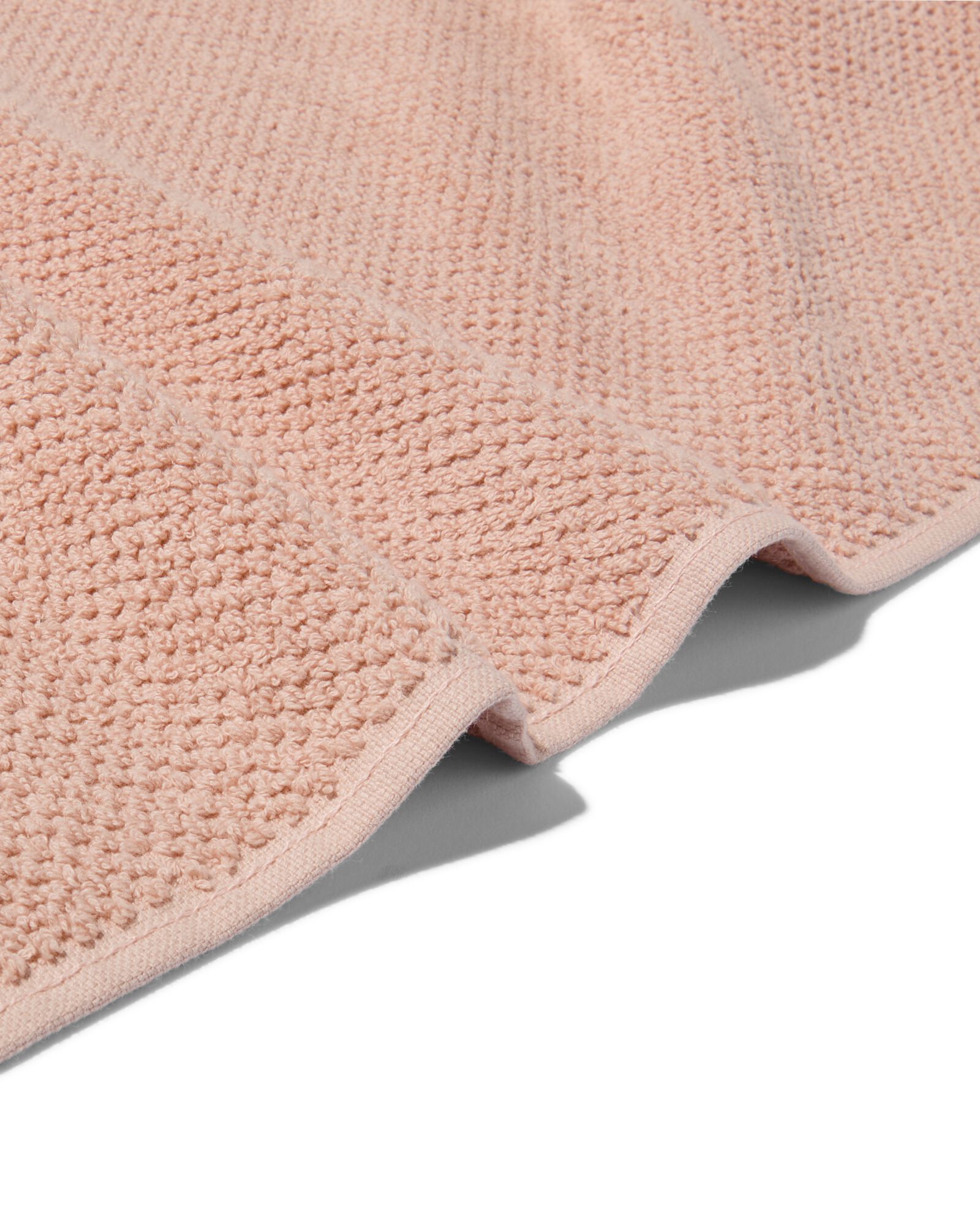 serviette de bain 2&egrave;me vie coton recycl&eacute; rose p&acirc;le rose p&acirc;le - 1000031878 - HEMA