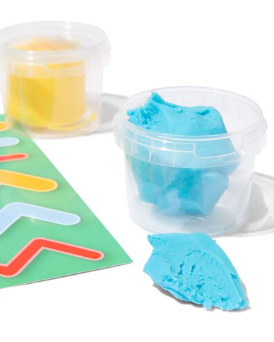 kit p&acirc;te &agrave; modeler avec 3 couleurs pour b&eacute;b&eacute; - 15930041 - HEMA
