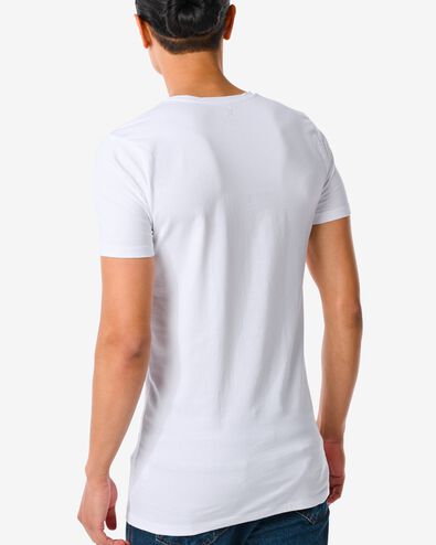 heren t-shirt slim fit v-hals extra lang wit - 1000009579 - HEMA