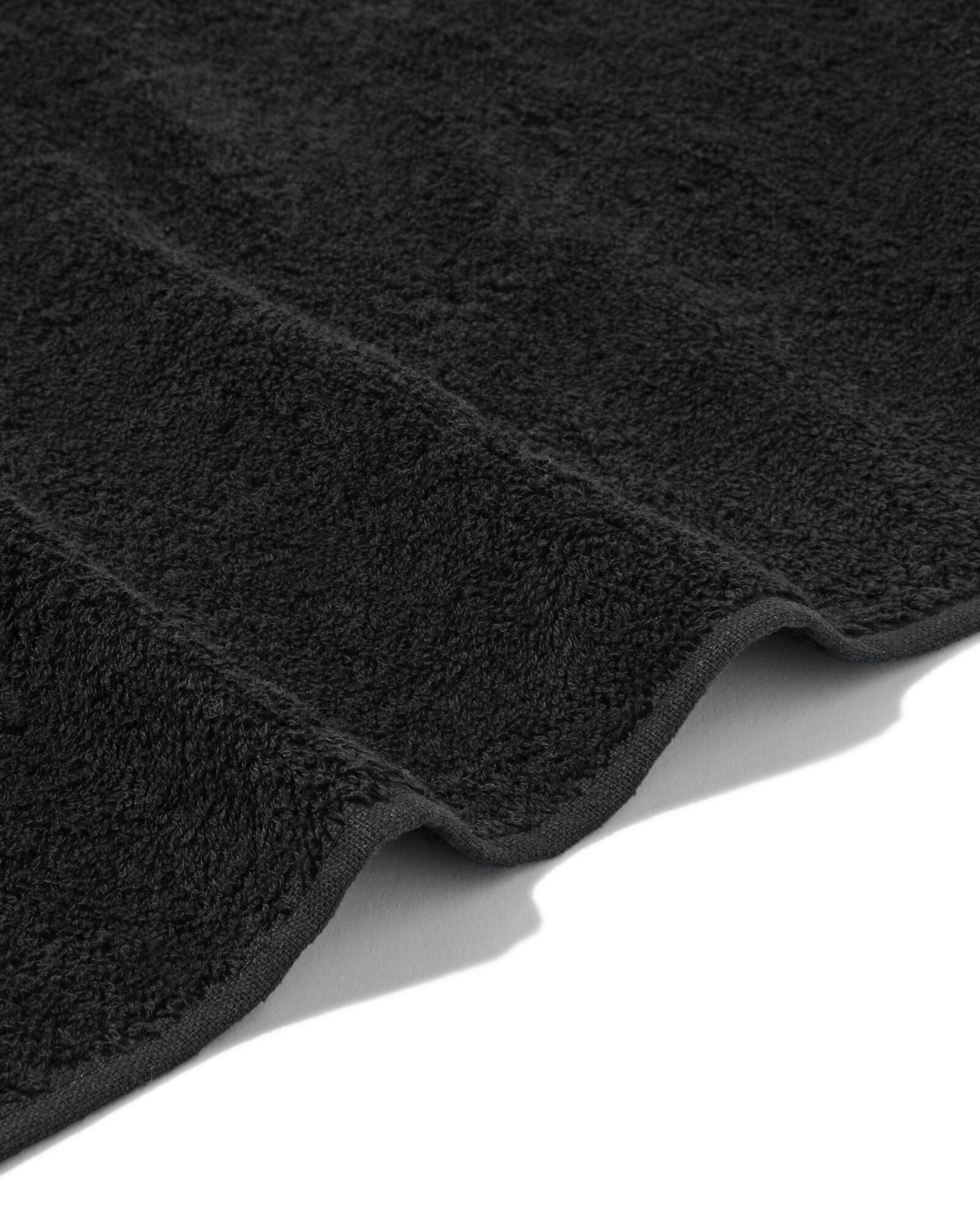 serviette de bain 100x150 qualit&eacute; &eacute;paisse noir noir serviette 100 x 150 - 5230083 - HEMA