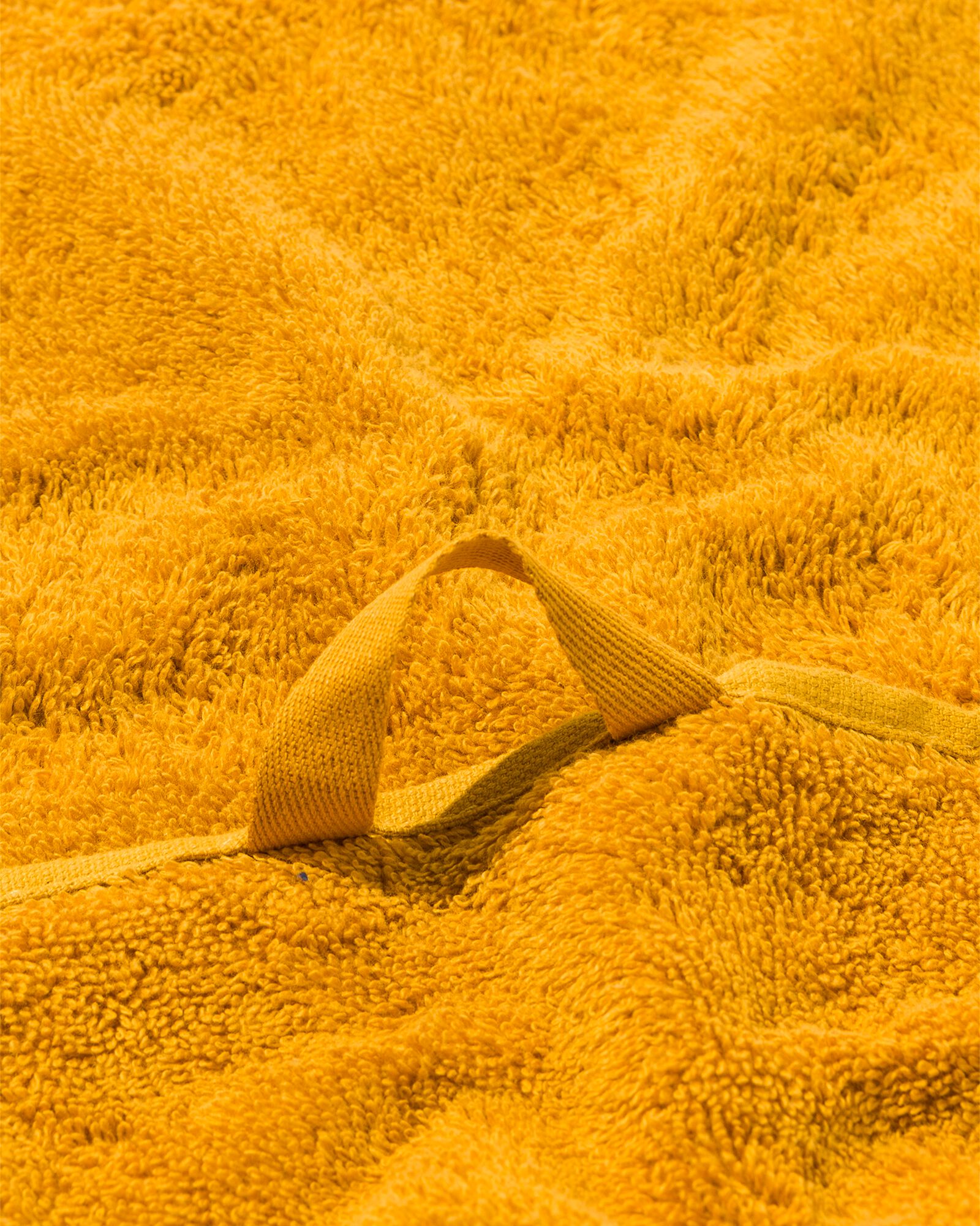 serviette de bain de qualit&eacute; &eacute;paisse jaune ocre serviette 50 x 100 - 5220022 - HEMA