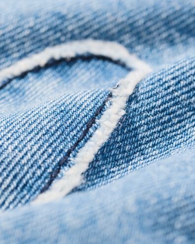 Baby-Latzhose aus Denim mit Herzen jeansfarben jeansfarben - 33042470DENIM - HEMA