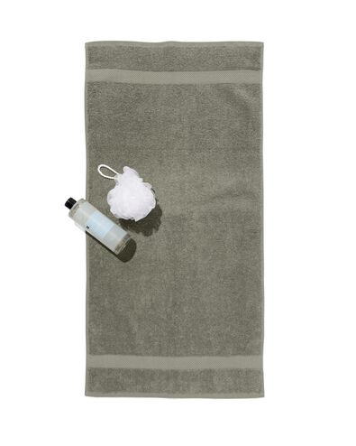 Handtuch 50&nbsp;x&nbsp;100, schwere Qualit&auml;t &ndash; Graugr&uuml;n armeegr&uuml;n Handtuch, 50 x 100 - 5200702 - HEMA