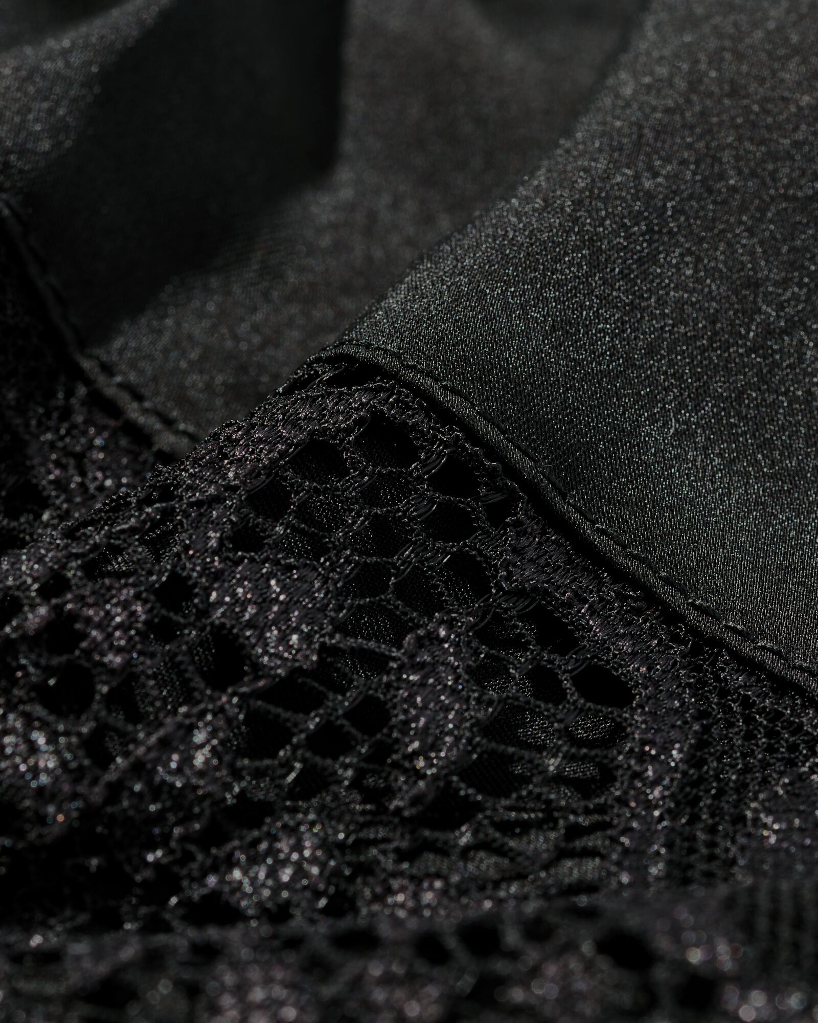 Damenpyjama aus Satin mit Spitze schwarz M - 23404642 - HEMA