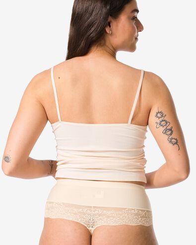 medium corrigerende string met kant lichtroze - 21590034LIGHTPINK - HEMA