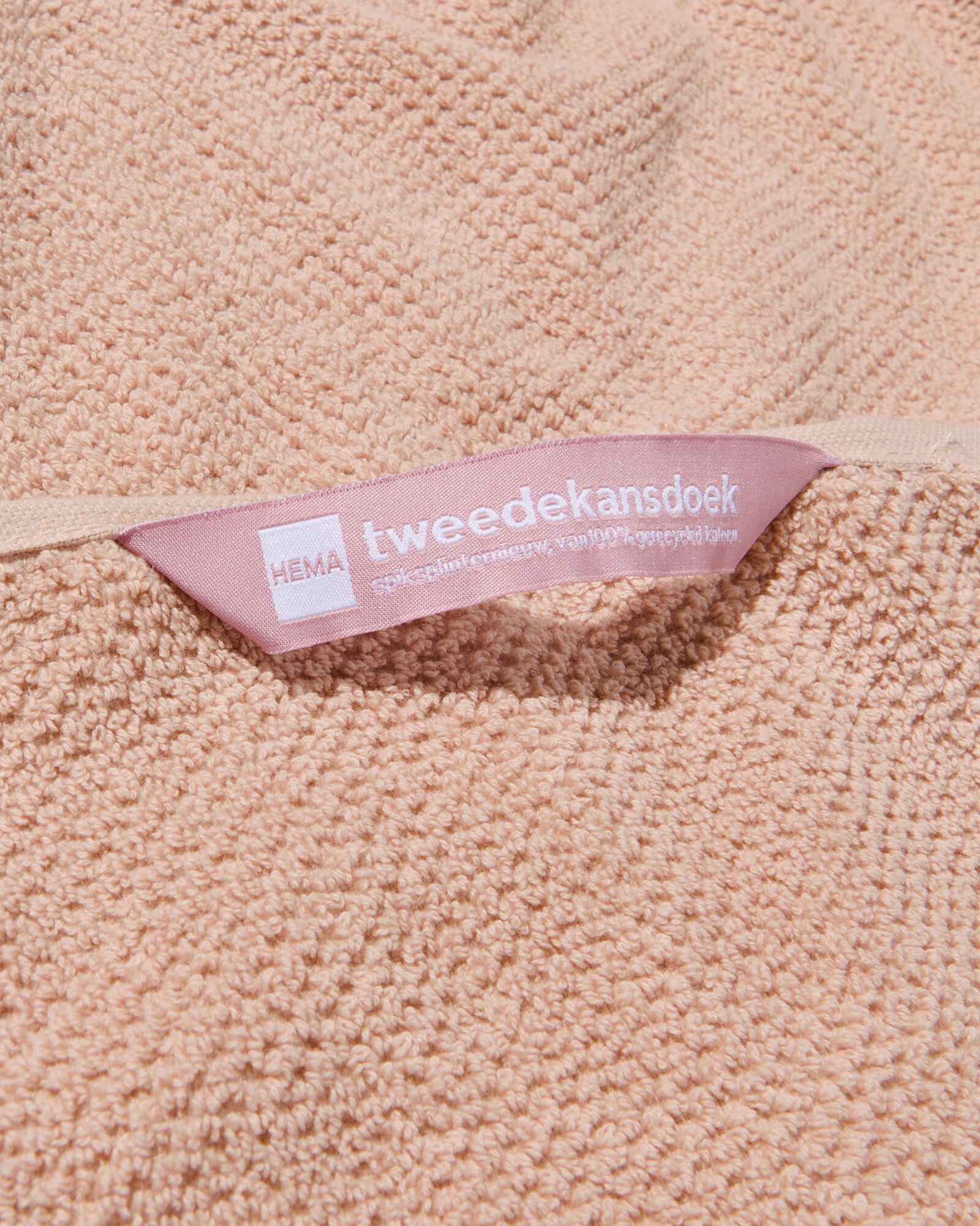 serviette de bain 2&egrave;me vie coton recycl&eacute; rose p&acirc;le rose p&acirc;le - 1000031878 - HEMA