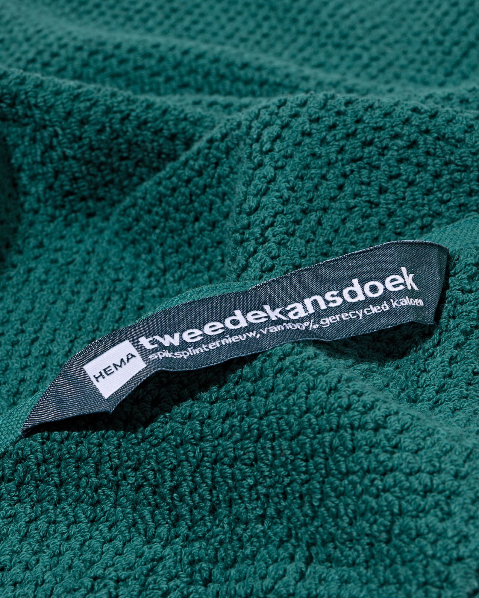 serviette de bain 2&egrave;me vie coton recycl&eacute; vert vert - 2000000381 - HEMA