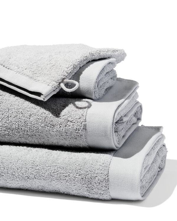 serviettes de bain - h&ocirc;tel extra doux gris clair gris clair - 1000015157 - HEMA
