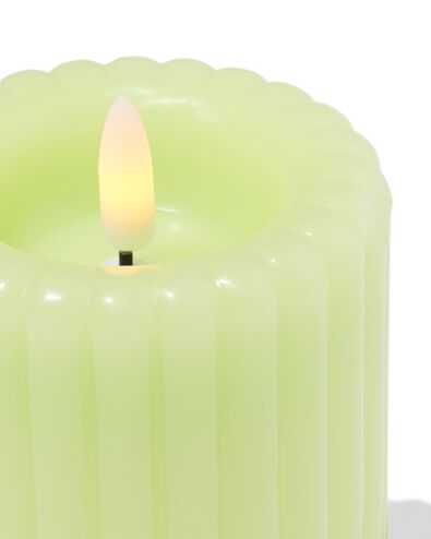 led-stompkaars ⌀7.5x10cm ribbel stompkaars lichtgroen - 13550164 - HEMA
