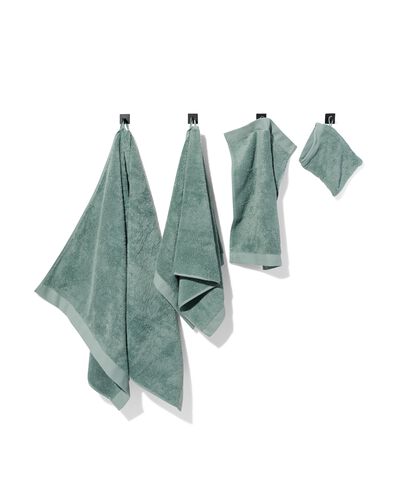 serviette de bain 50x100 qualité hôtel extra douce bleu vert blauw serviette 50 x 100 - 5230061 - HEMA