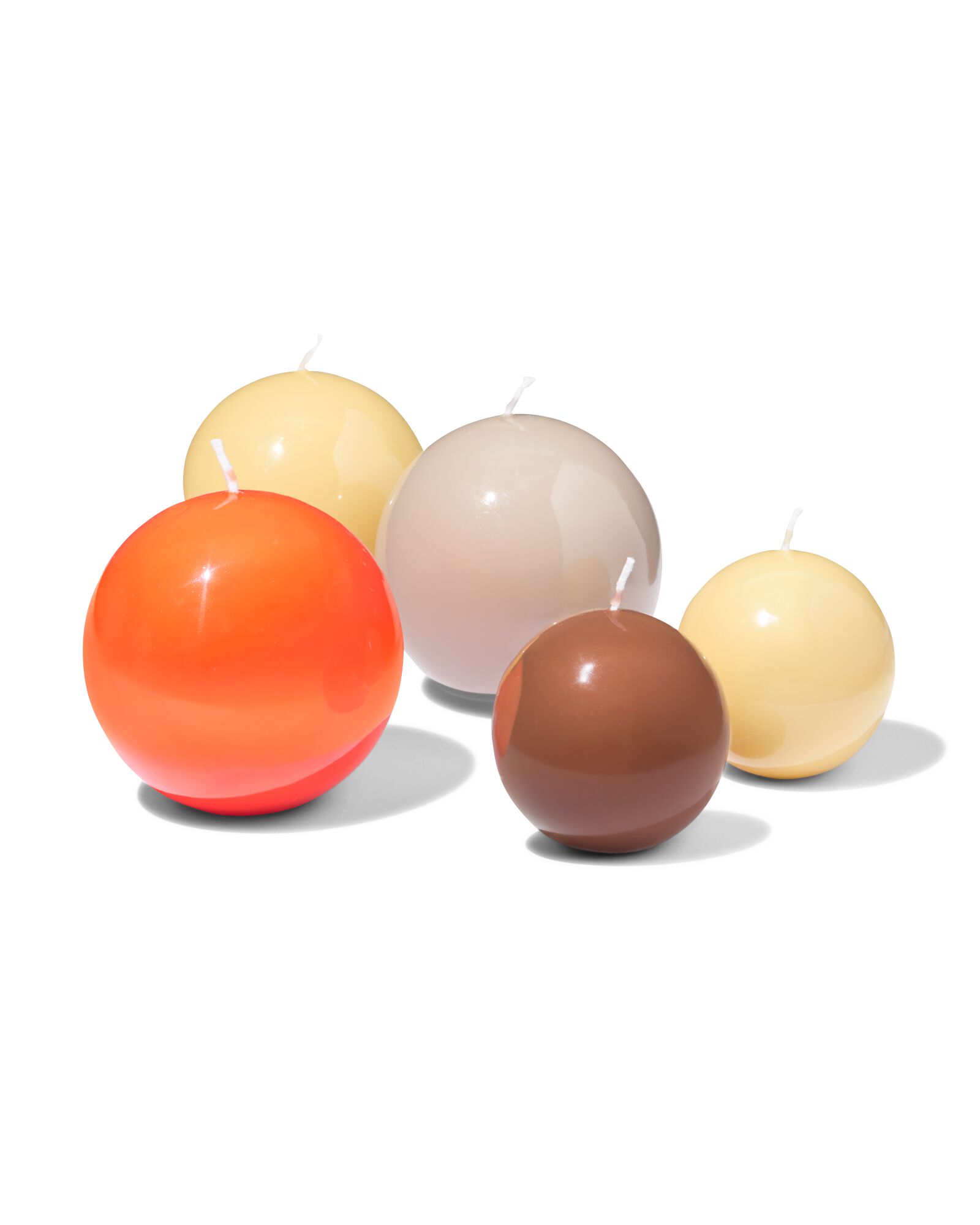 bougie sph&eacute;rique ⌀10cm lisse brillante - 13504219 - HEMA