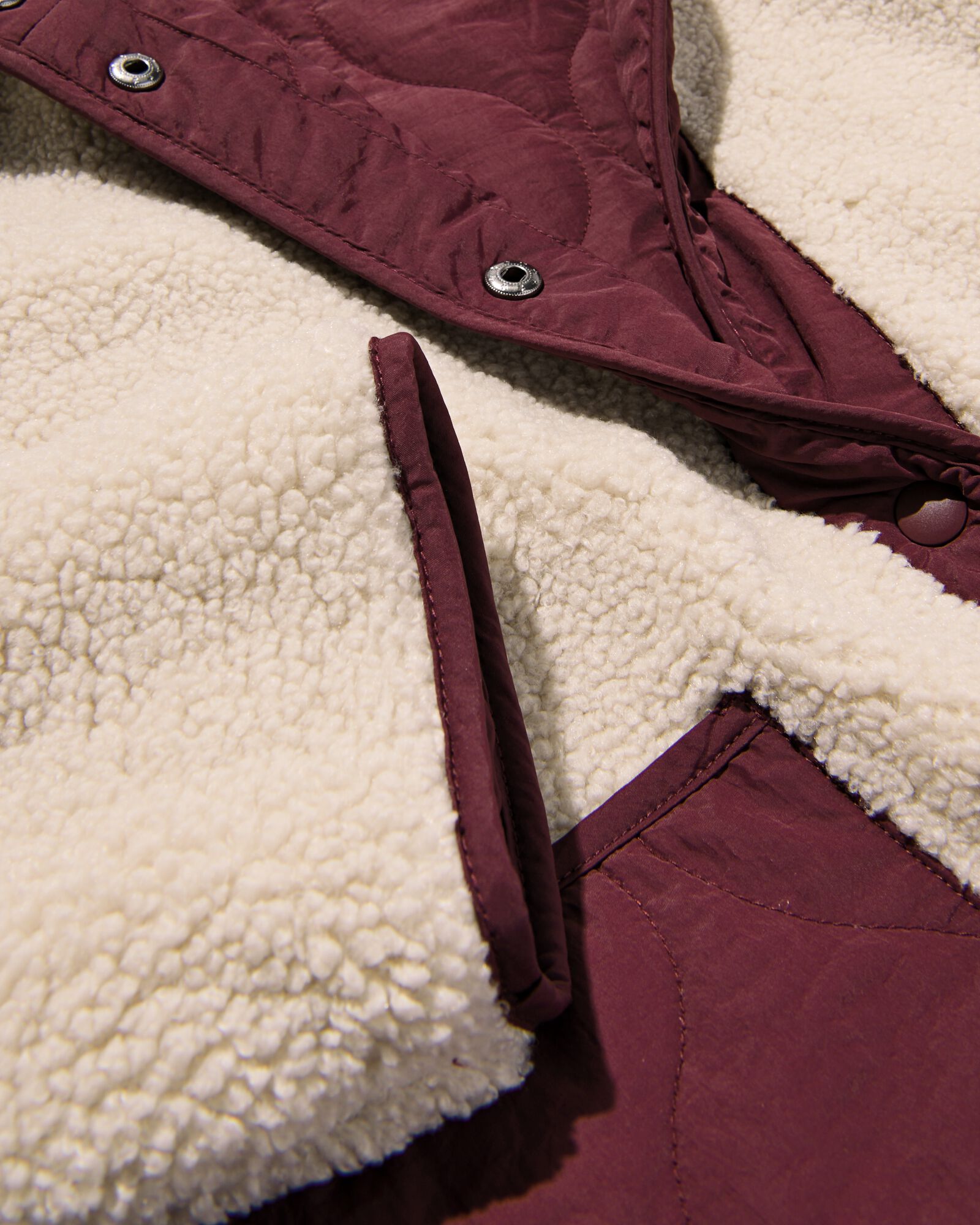 Wendbare Damenjacke Eloise mit Teddystoff rot rot - 36202050RED - HEMA