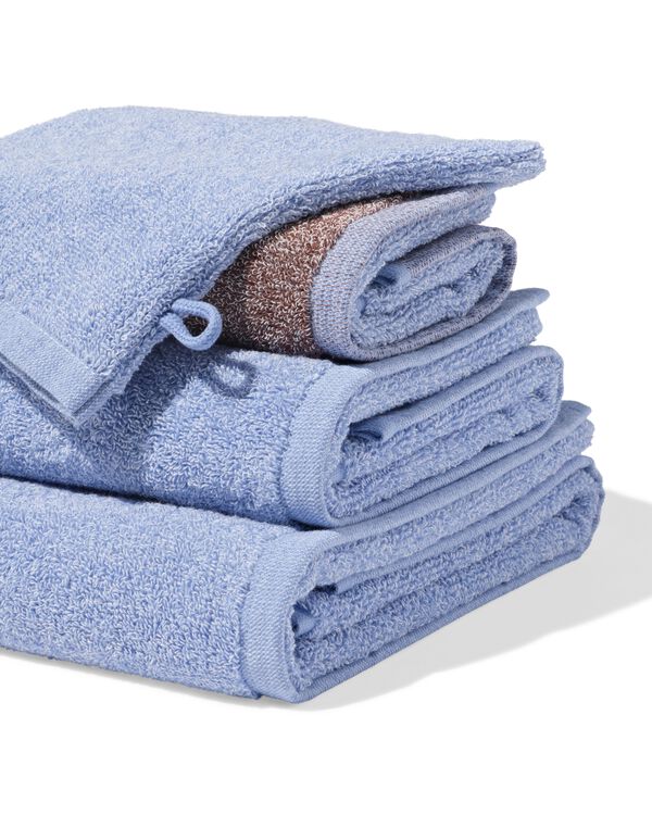 serviette de bain 70 x 140 cm qualit&eacute; &eacute;paisse bleu mouchet&eacute; bleu serviette 70 x 140 - 5200355 - HEMA