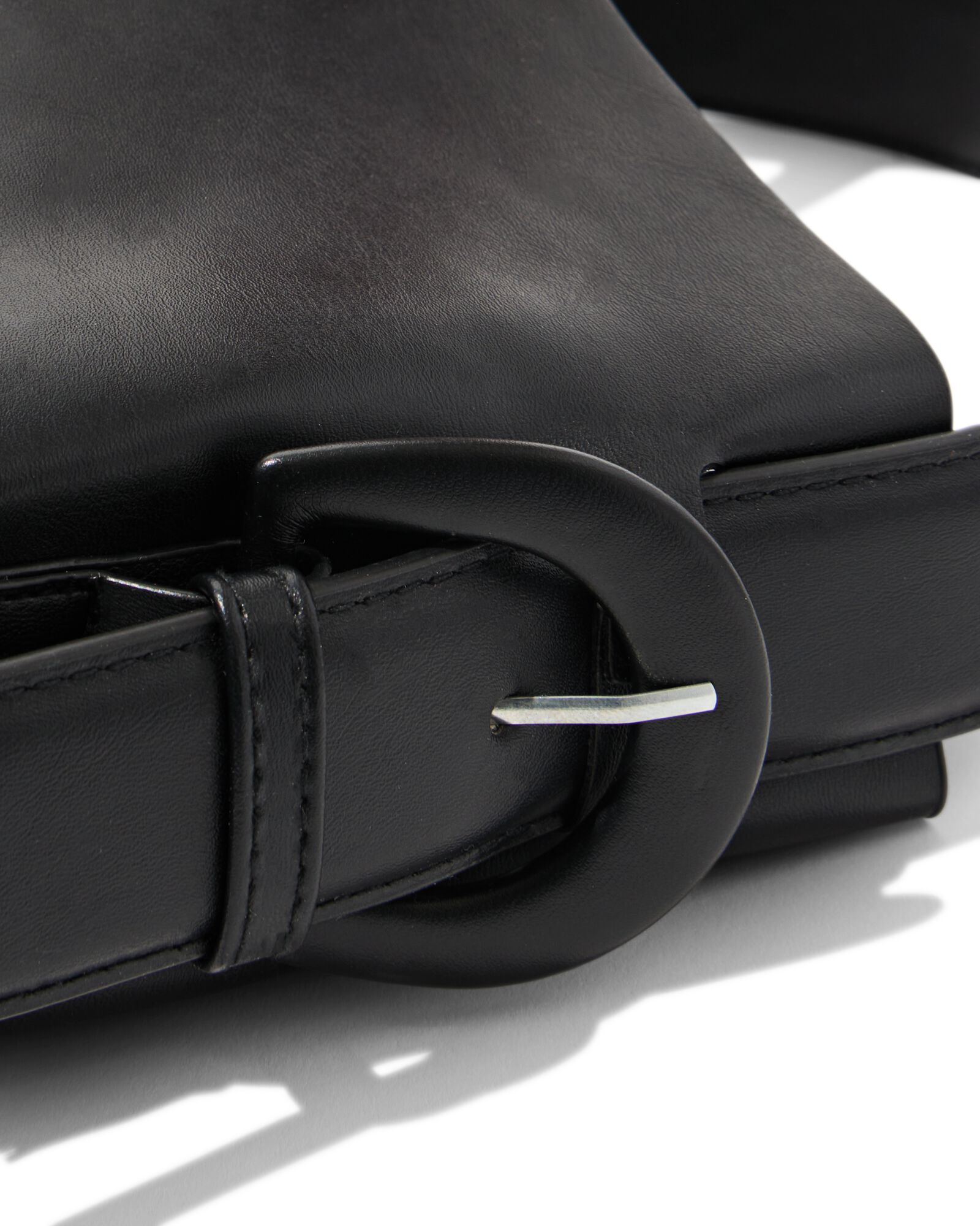 sac &agrave; bandouli&egrave;re femme aspect cuir noir - 18760005 - HEMA