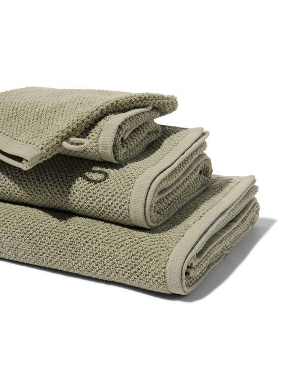 tweedekans handdoek recycled katoen 70x140 grijsgroen - 5240215 - HEMA