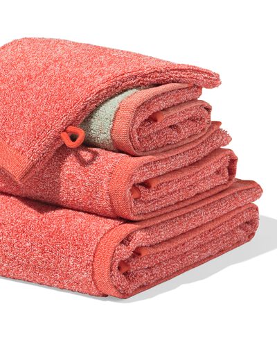 serviettes de bain - qualit&eacute; &eacute;paisse rouge serviette 50 x 100 - 5200268 - HEMA