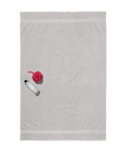 serviette de bain 100x150 qualit&eacute; &eacute;paisse gris clair - 5230076 - HEMA