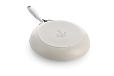 po&ecirc;le BK &Oslash;24 cm c&eacute;ramique sans PFAS beige - 80190224 - HEMA