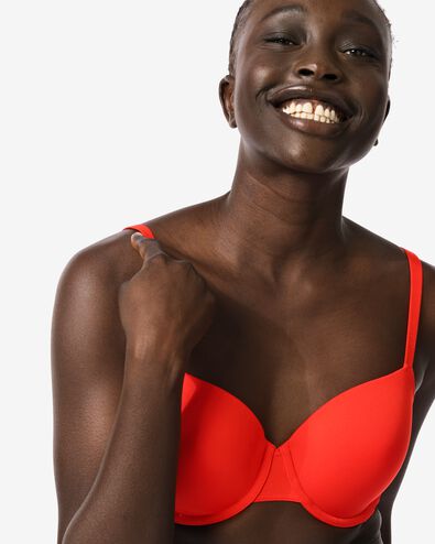 soutien-gorge pr&eacute;form&eacute; avec armatures rouge - 21880315RED - HEMA