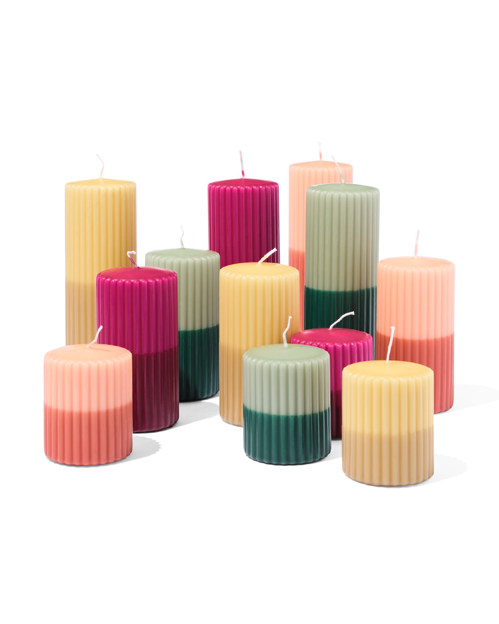 Stumpenkerze 7&nbsp;&times;&nbsp;13 cm gerippt gr&uuml;n - 13509005 - HEMA