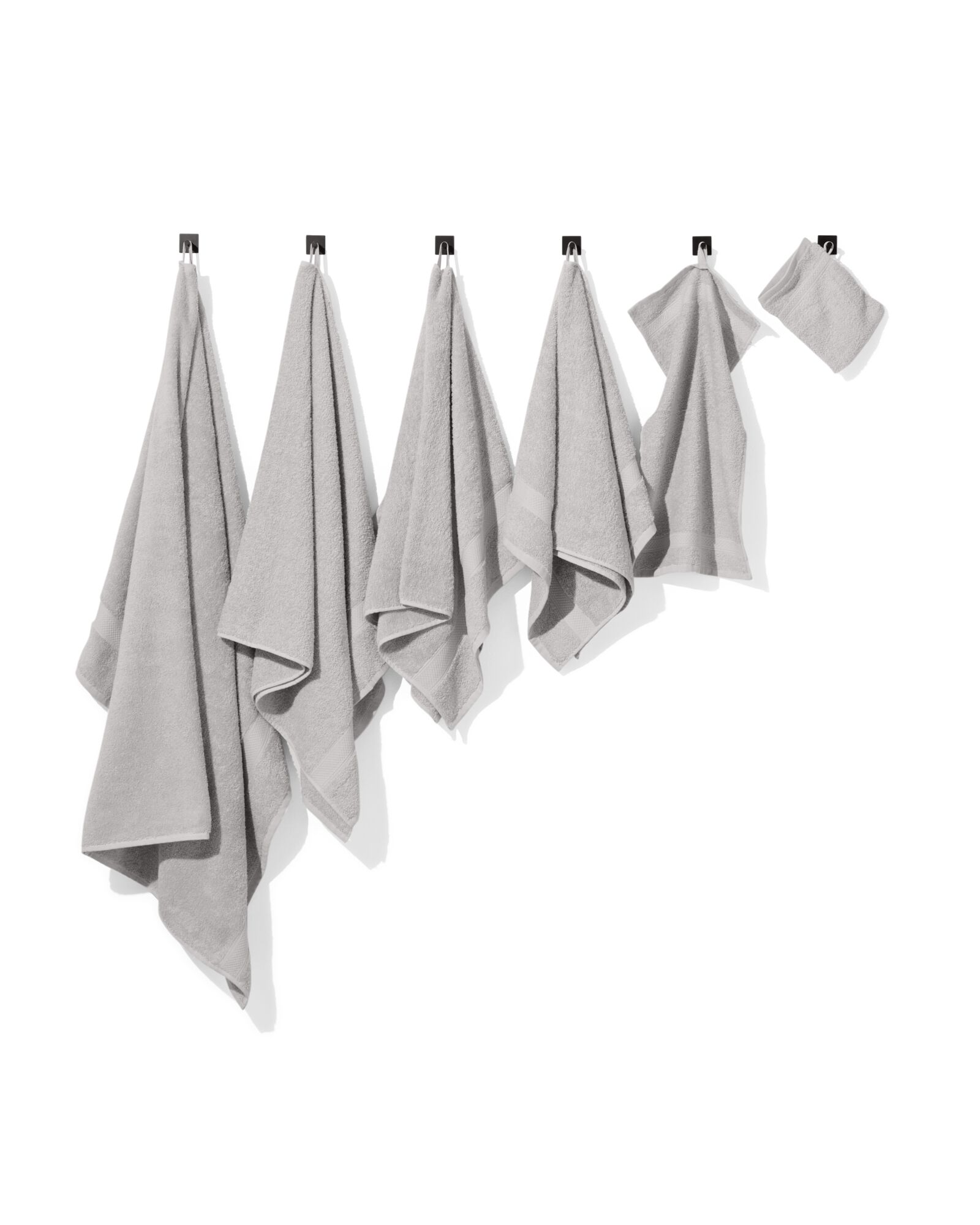 serviettes de bain - qualit&eacute; &eacute;paisse gris clair serviette 60 x 110 - 5240204 - HEMA