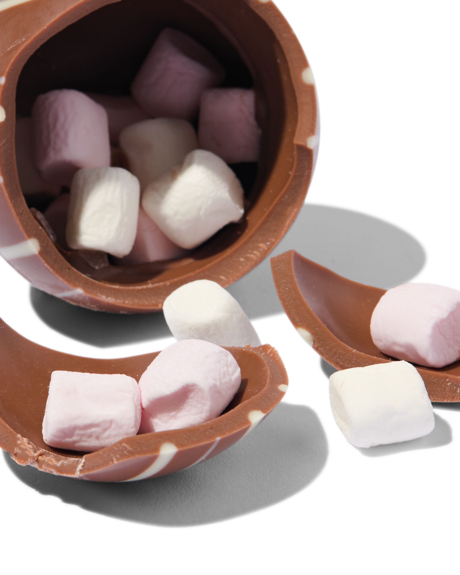 bombe de chocolat chaud - chocolat au lait avec marshmallows - HEMA