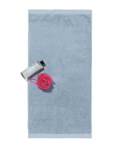 handdoek 50x100 hotelkwaliteit extra zacht ijsblauw ijsblauw handdoek 50 x 100 - 5270122 - HEMA