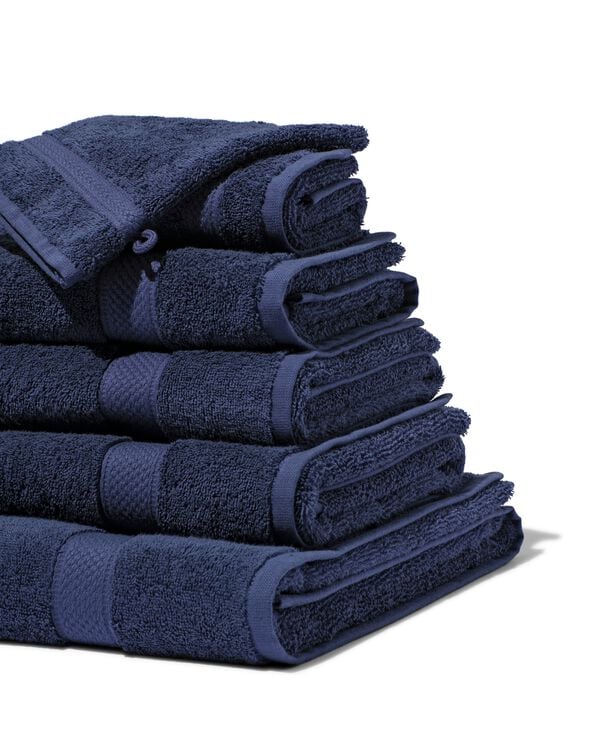 serviettes de bain - qualit&eacute; &eacute;paisse bleu nuit petite serviette - 5250389 - HEMA