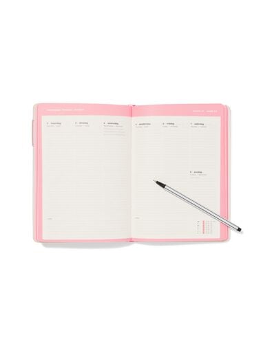agenda scolaire 2026-2027 A5 &agrave; couverture matelass&eacute;e et fleurs  - 14505667 - HEMA