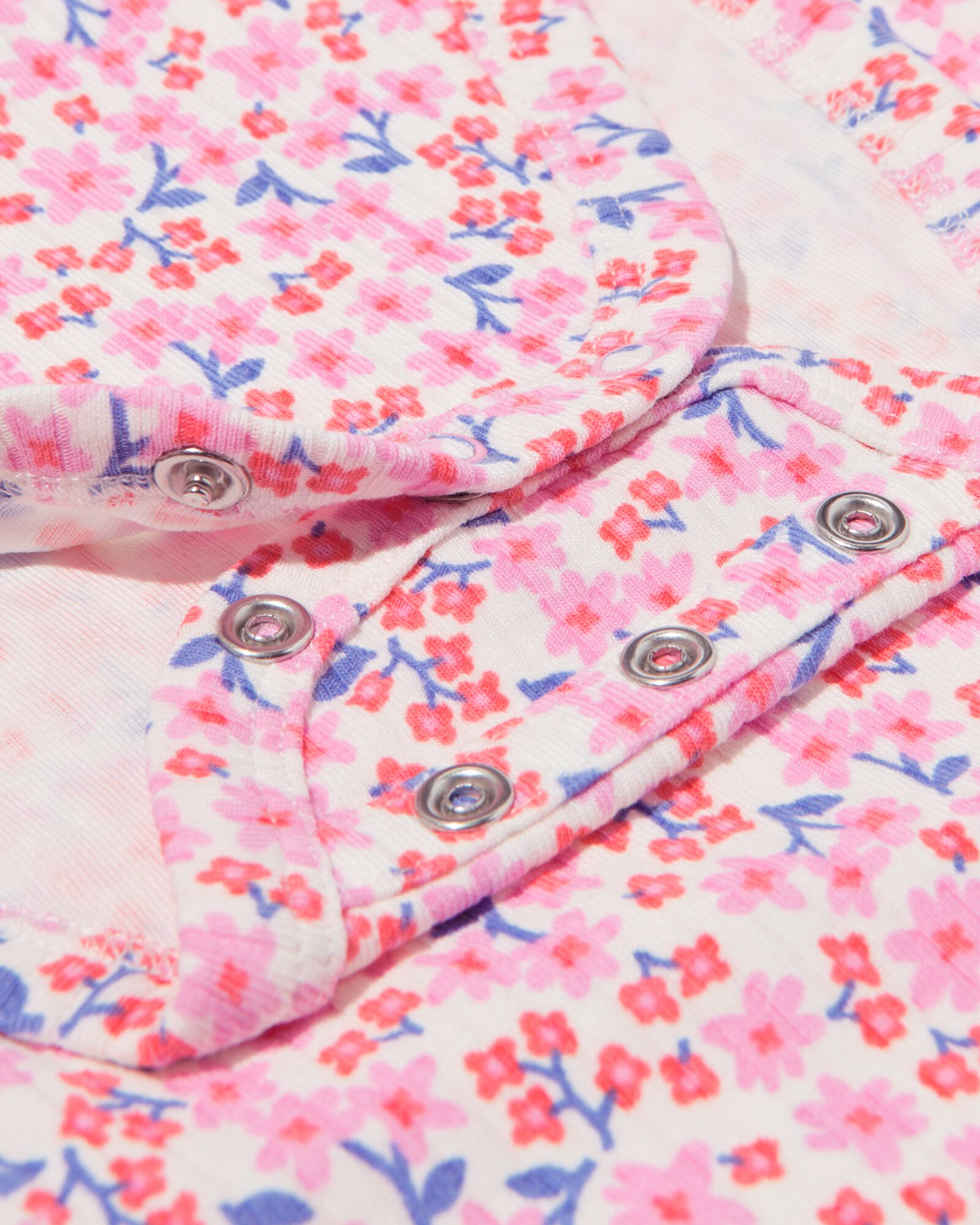 Mitwachsender Baby-Strampler, LENZING&trade; ECOVERO&trade;, gerippt, Blumen bunt bunt - 33303860MULTI - HEMA