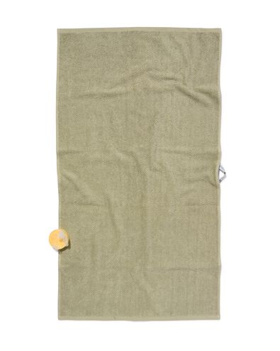 serviette de bain 2&egrave;me vie coton recycl&eacute; vert clair - 1000031877 - HEMA