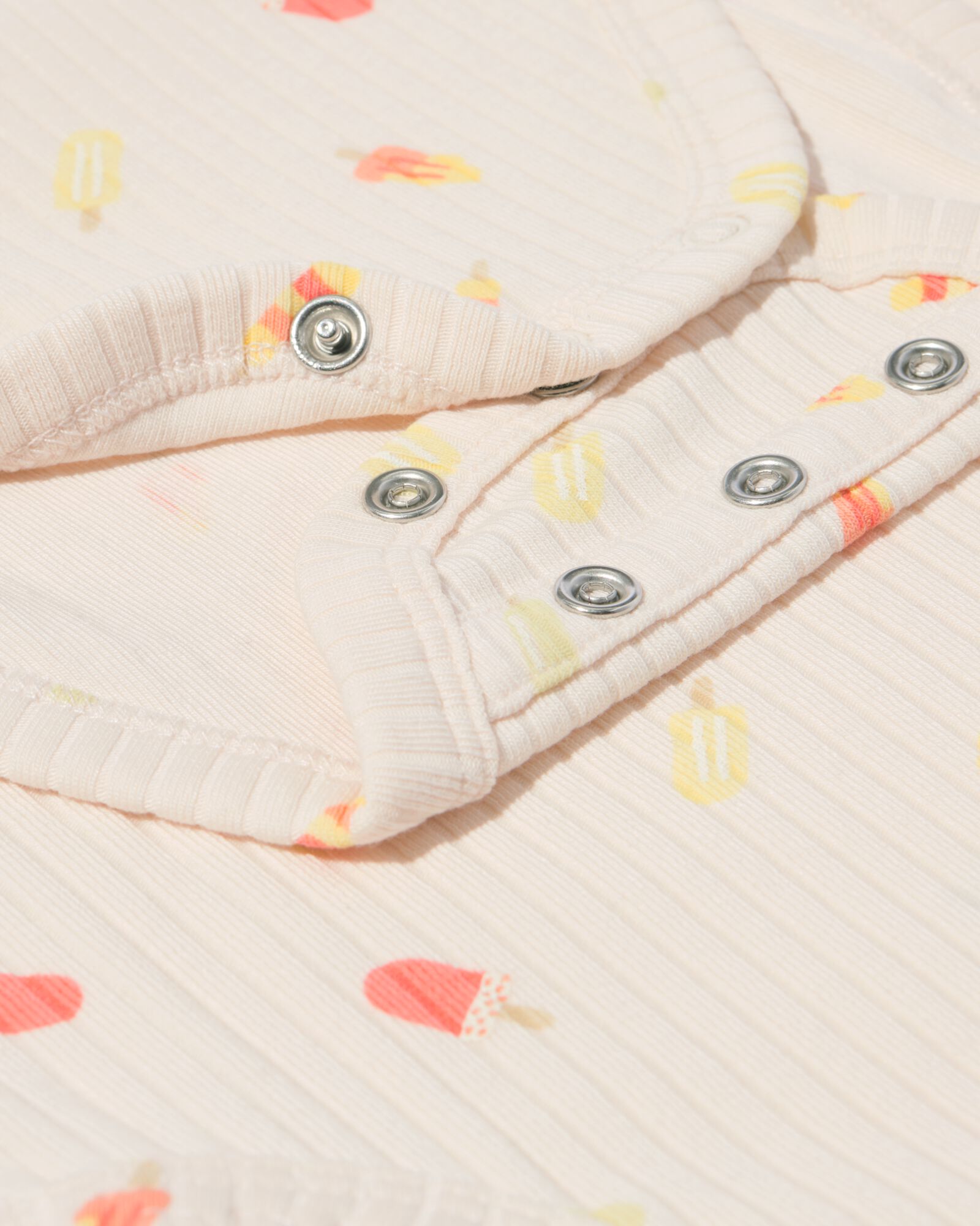 baby meegroei body LENZING&trade; ECOVERO&trade; rib ijsjes gebroken wit gebroken wit - 33303360OFFWHITE - HEMA