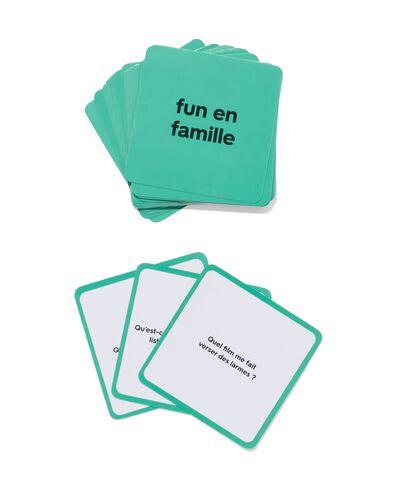 after dinner game - family time - 61160230 - HEMA