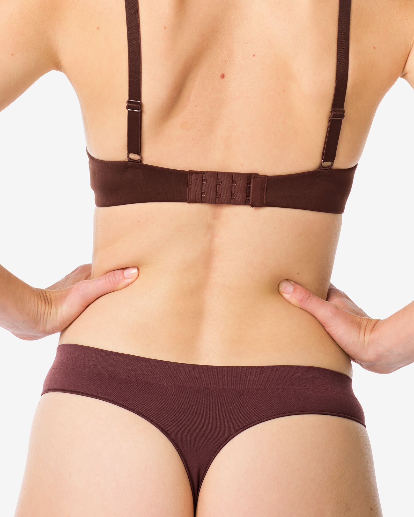 damesstring naadloos micro donkerbruin - 19601644DARKBROWN - HEMA