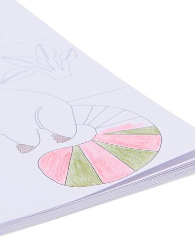 livre de coloriage A4 animaux de la for&ecirc;t - 15900289 - HEMA