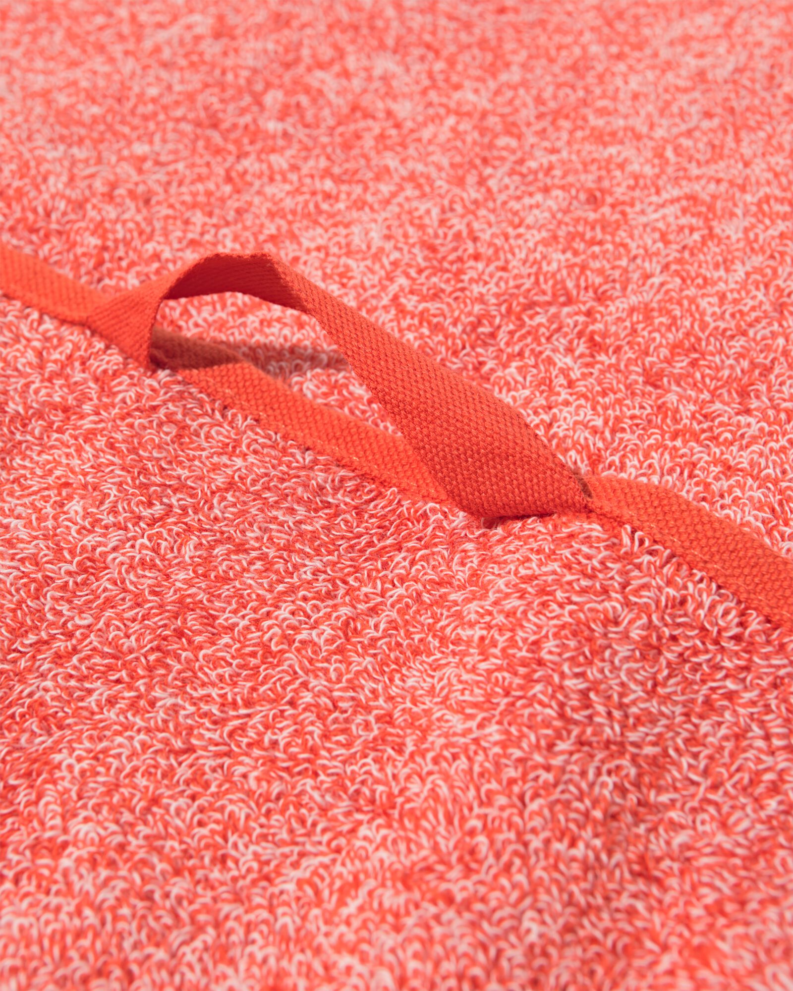 serviettes de bain - qualit&eacute; &eacute;paisse rouge serviette 50 x 100 - 5200268 - HEMA