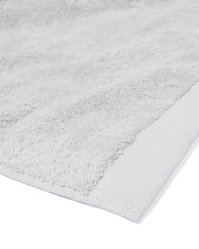 petite serviette ultrasoft 33 x 50 - gris clair gris clair petite serviette - 5207005 - HEMA