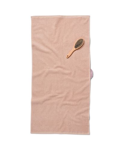 serviette de bain 2ème vie coton recyclé rose pâle rose pâle - 1000031878 - HEMA