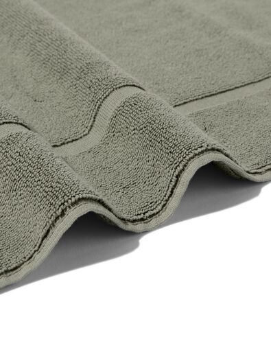 tapis de bain 50x85 qualité épaisse vert armée - 5245407 - HEMA