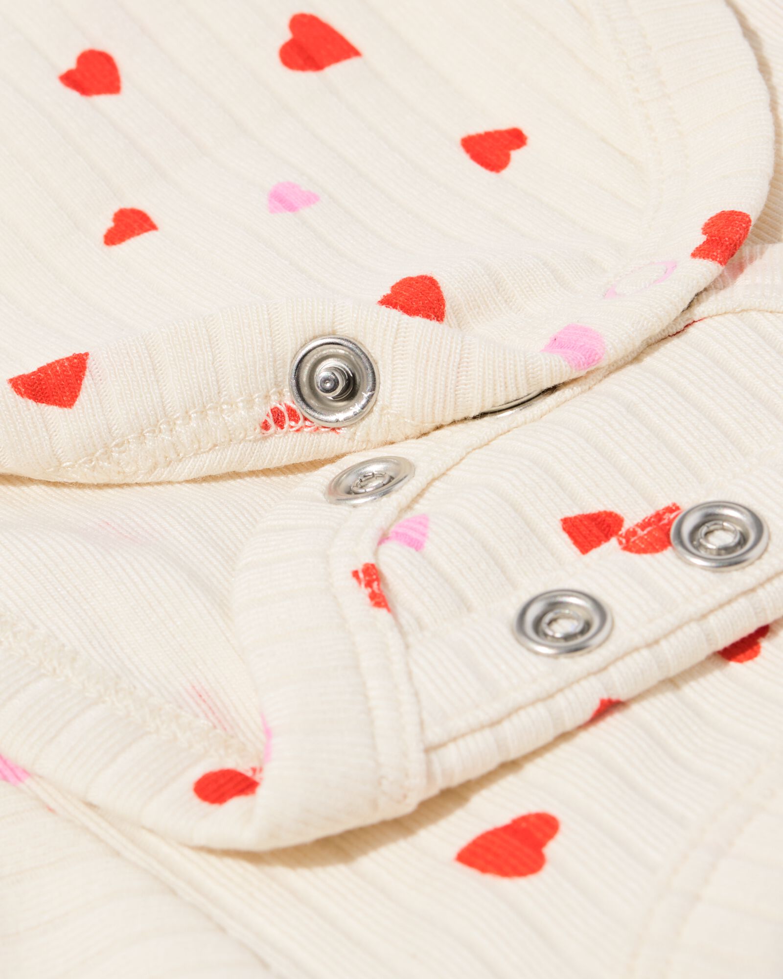 newborn meegroei overslag body rib hartjes  ecru - 33429820ECRU - HEMA