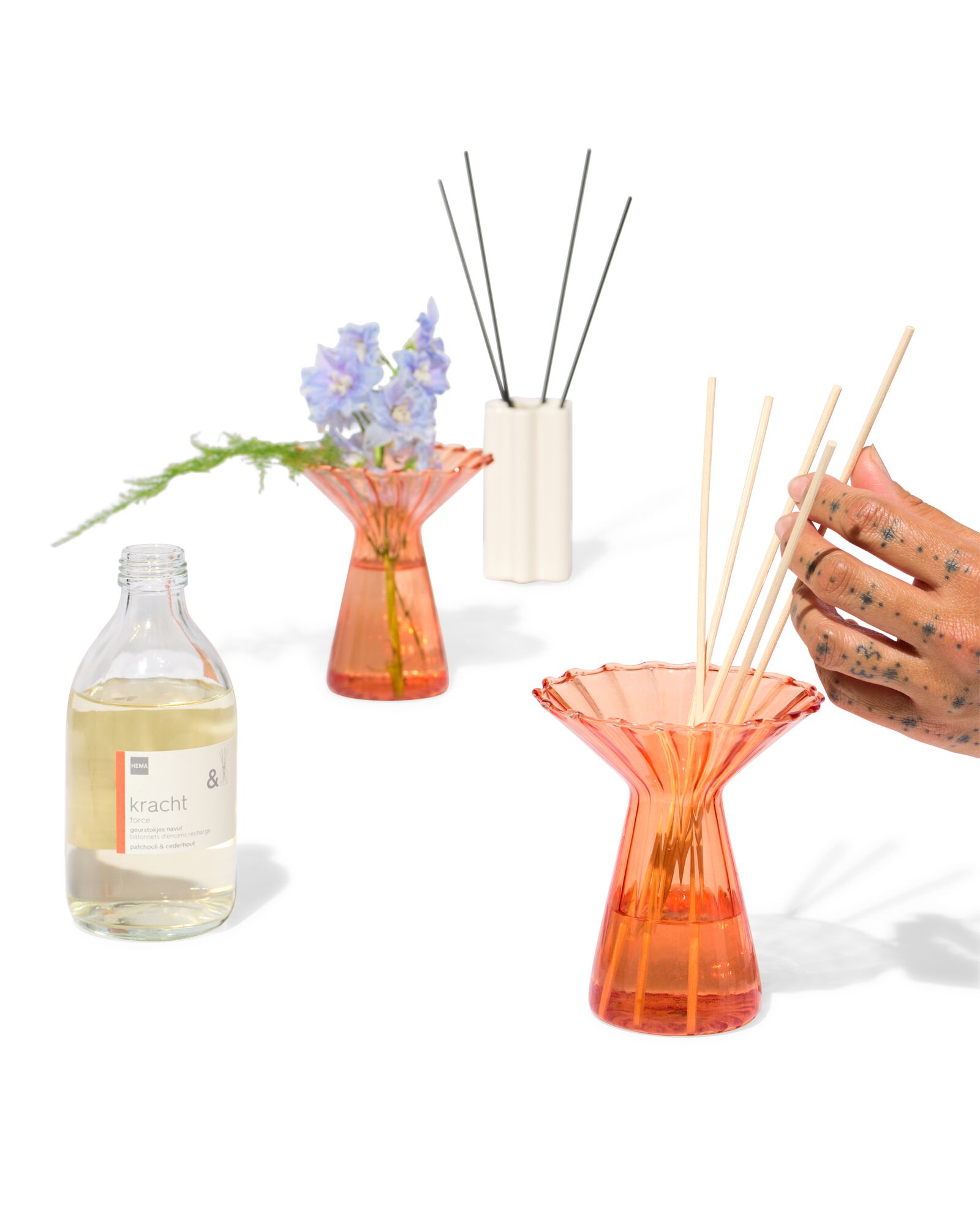 Vase f&uuml;r Duftst&auml;bchen, ⌀10 x 12 cm, Glas mit Kragen, orange - 13507534 - HEMA