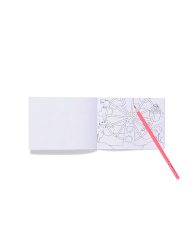 livre de coloriage cirque A6 - 15900404 - HEMA