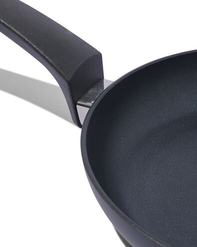 pan &Oslash;24cm Malm&ouml; pan 24 cm Malmo - 80190032 - HEMA