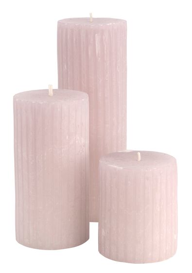 rustikale Kerze mit Relief lila - 1000029570 - HEMA
