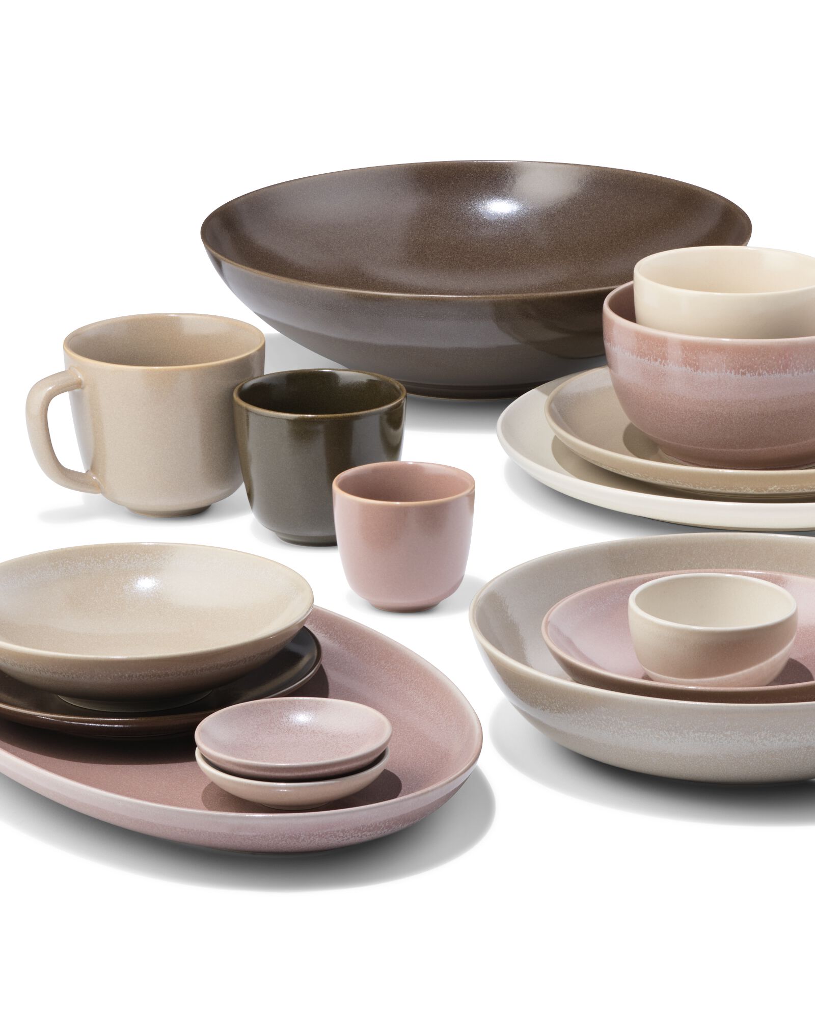 petite assiette ⌀ 21 cm PUUR &eacute;mail r&eacute;actif brun fonc&eacute; - 9650402 - HEMA