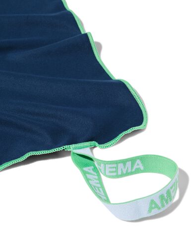 serviette de plage 70x140cm microfibre bleu fonc&eacute; - 5250057 - HEMA