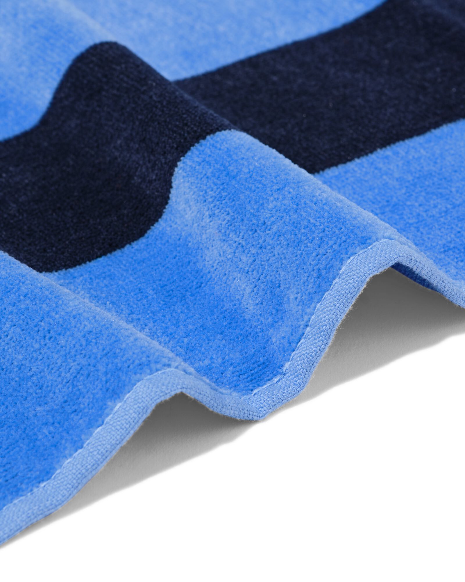 Strandtuch 90 &times; 180 cm Velours gestreift - 5200184 - HEMA