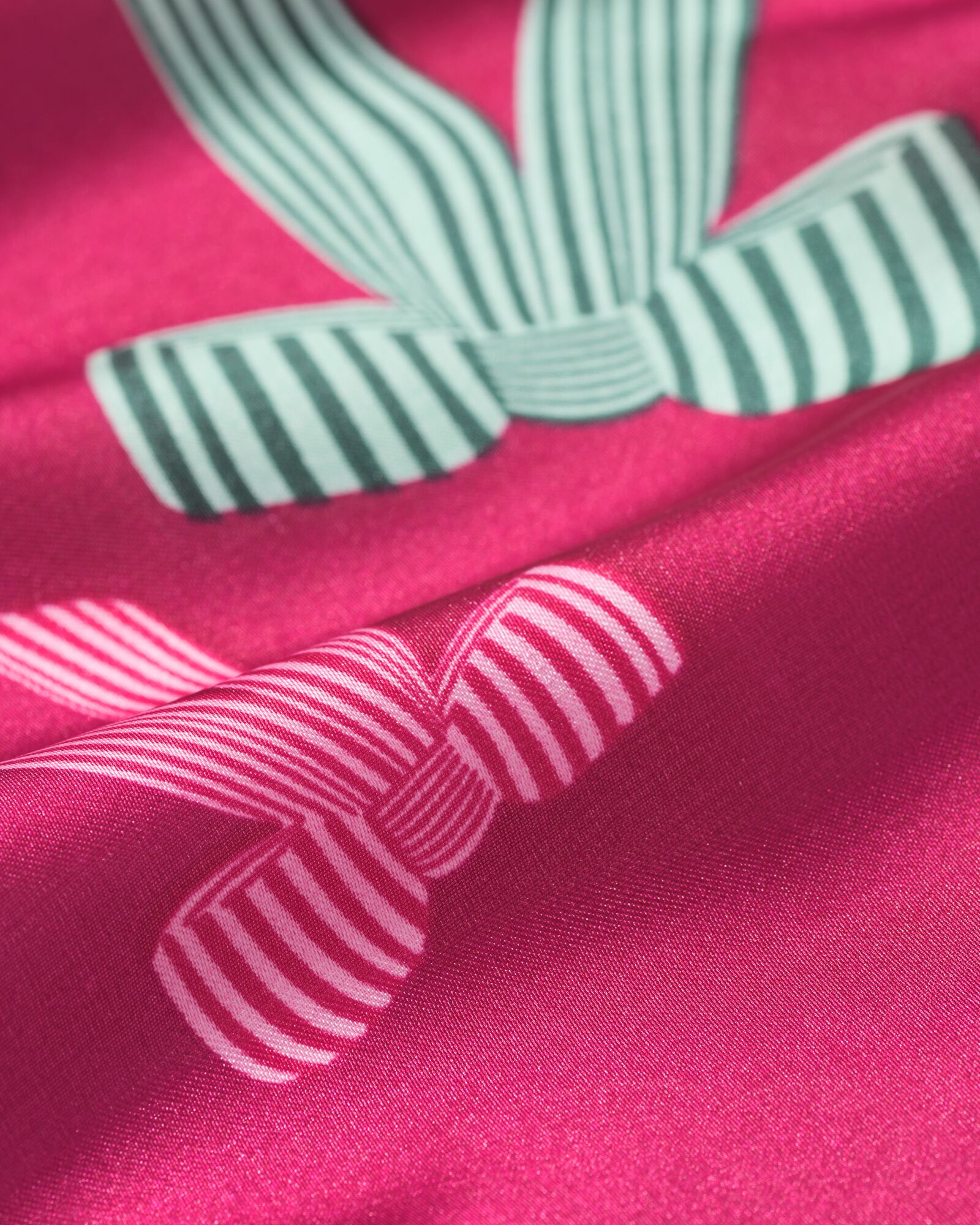 petite &eacute;charpe de No&euml;l - 25300022 - HEMA