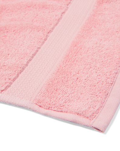 handdoeken - zware kwaliteit lichtroze handdoek 50 x 100 - 5282852 - HEMA